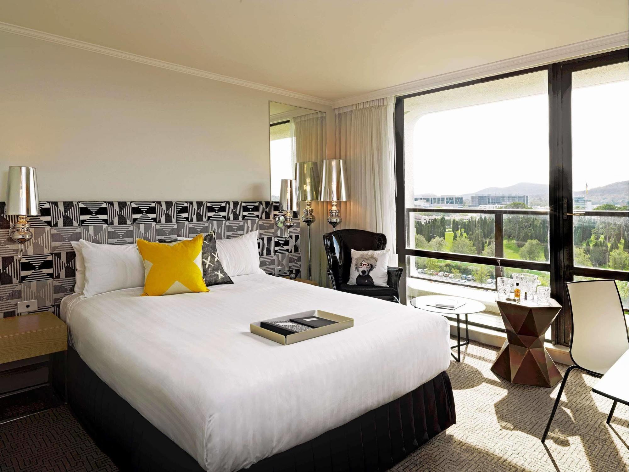 Qt Canberra Extérieur photo